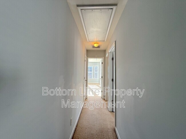 Building Photo - 2420 Early Flight Dr