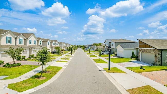 Building Photo - 1104 Lakeshore Breeze Pl
