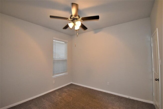 Building Photo - 4819 Vergano Villa Dr