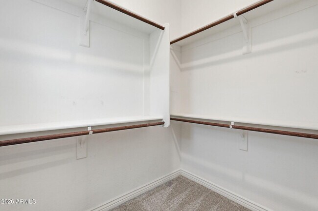Building Photo - 10631 E Thatcher Ave