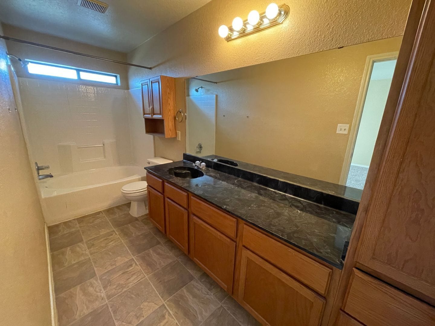 Building Photo - 5000 John David Dr