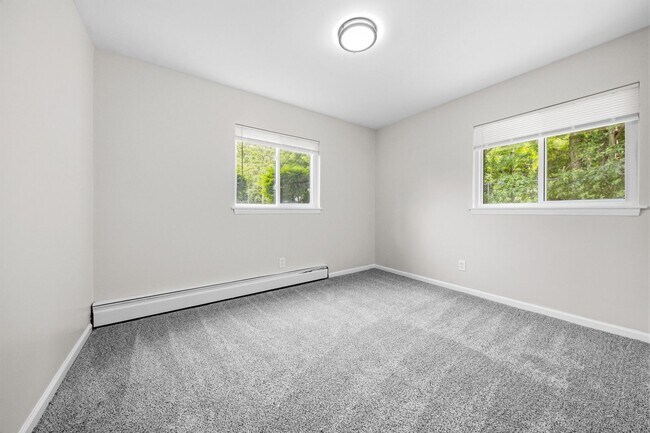 Building Photo - 587 54th St SE