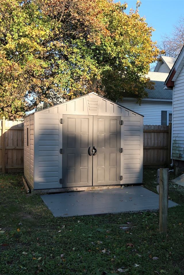 Building Photo - 238 Miller St