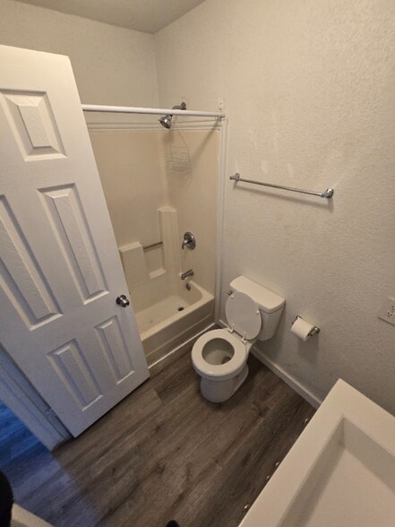 Building Photo - 666 FM356