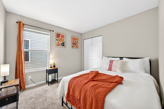 Building Photo - 2024 Shadow Creek Blvd