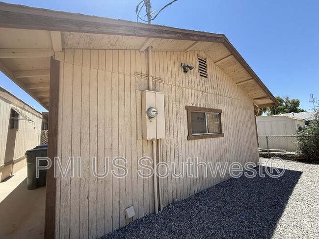 Building Photo - 2111 Santa Cruz Ave