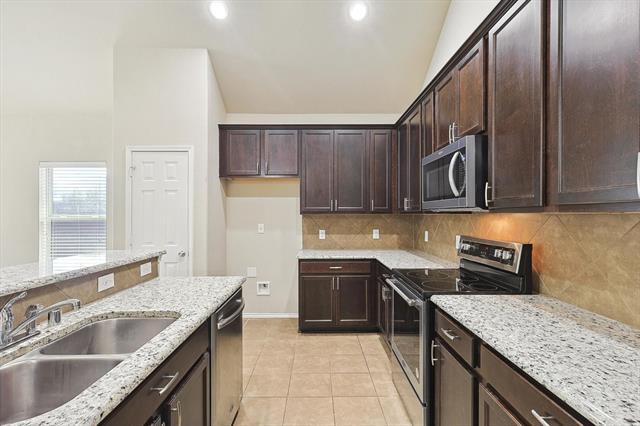 Building Photo - 2321 Scott Creek Dr