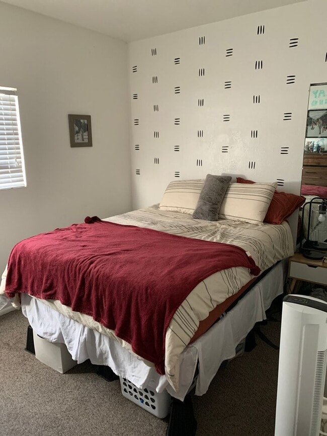 Building Photo - Cute Provo 2 Bedroom Apartment