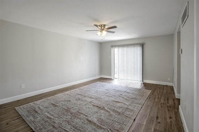 Building Photo - 2203 Sheraton Dr
