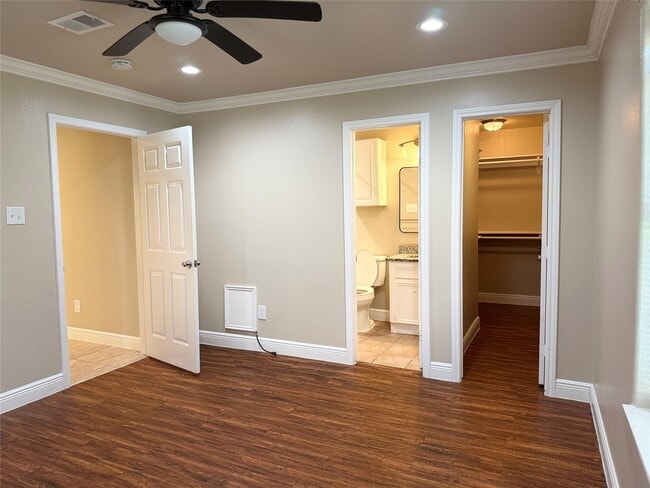Building Photo - 610 Elk Dr