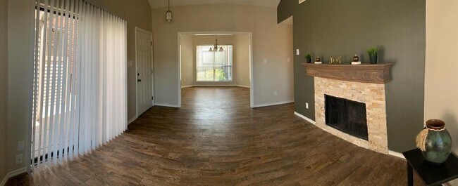 Building Photo - 10176 Oakberry St