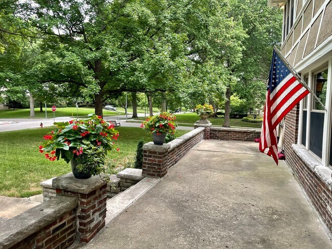 Building Photo - Stunning Historic Estate + In Ground Pool + Private Carriage House + Chef's Kitchen + Two Car Garage