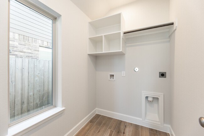 Building Photo - 2922 Sunrise Fld Ln