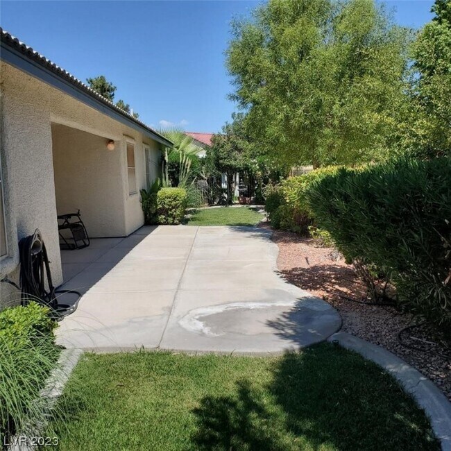 Building Photo - 5316 Rim View Ln