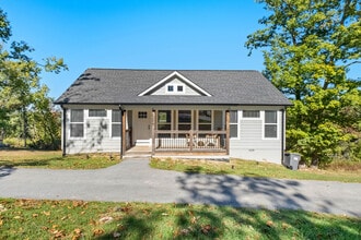 Building Photo - 17660 Timberlake Trail