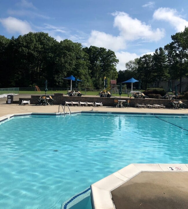 Building Photo - 808 Brushy Mountain Rd