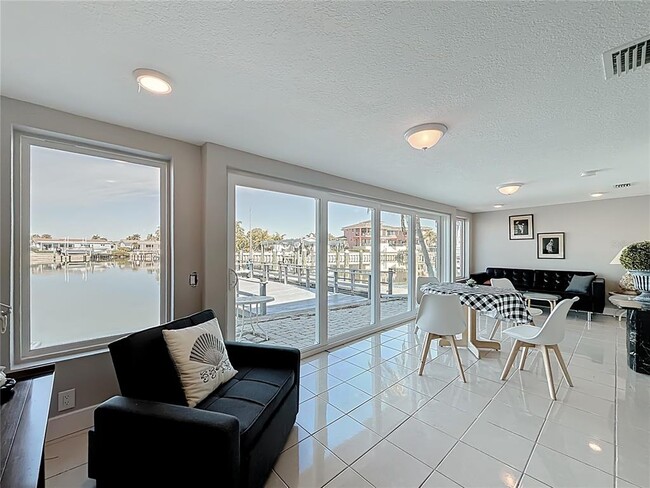 Building Photo - 431 Boca Ciega Point Blvd N