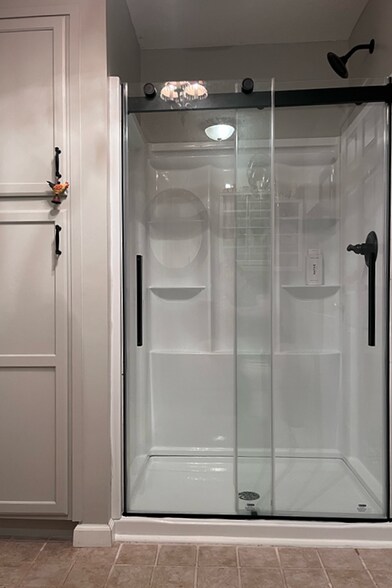 Building Photo - 210 Lake Becky Rd