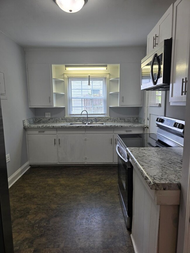 Building Photo - New Listing!!!