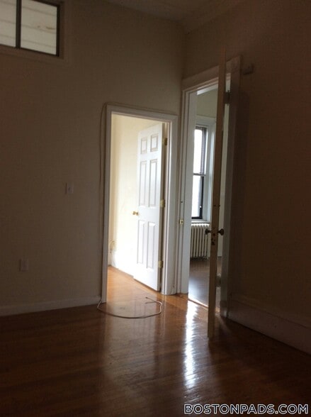 Building Photo - 41 Bay State Rd