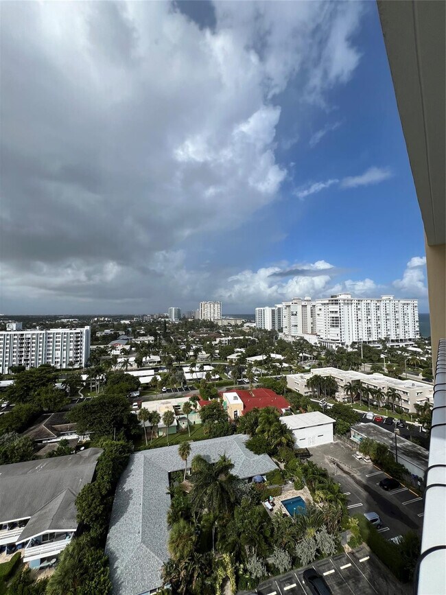 Building Photo - 1200 Hibiscus Ave