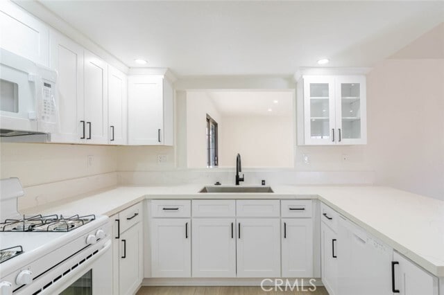 Building Photo - 514 E Ave J 9