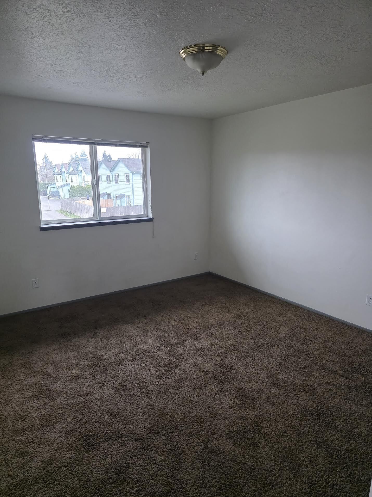 Building Photo - 264 Ecols St S