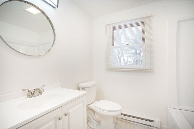 Building Photo - 1224 Page Blvd