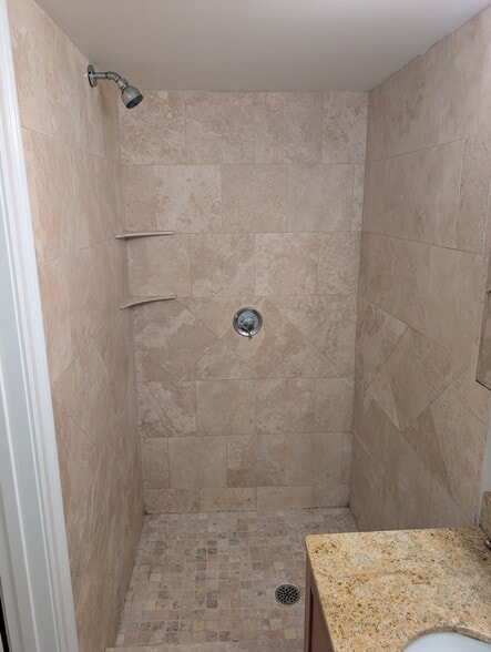 Building Photo - 40 Prince St