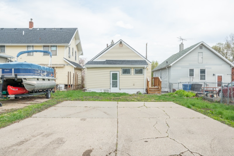 Building Photo - 1708 SE 1st St