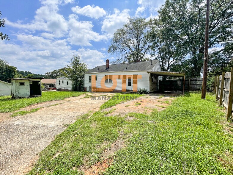 Building Photo - 13 Irene Cir