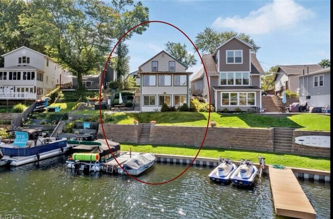 Building Photo - 3576 Portage Point Blvd