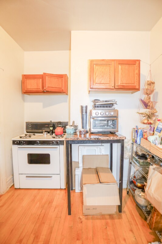 Building Photo - 1031 Shore