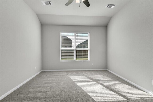 Building Photo - 19321 Hartwell Dr
