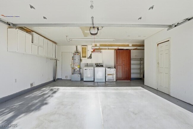 Building Photo - 3182 Moonflower Dr