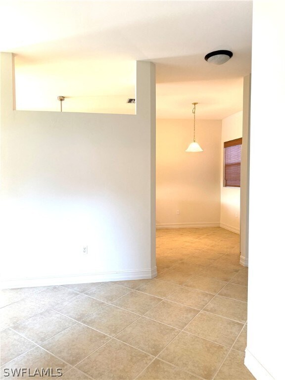 Building Photo - 7944 Haven Dr