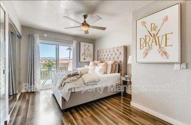 Building Photo - 671 Ascot Dr