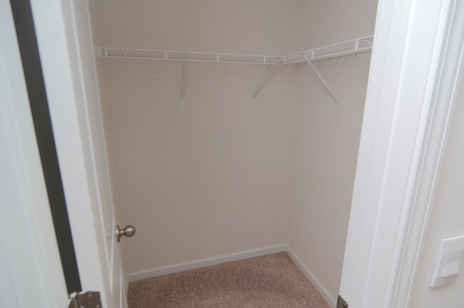 Building Photo - 116 Leslie Silver Dr