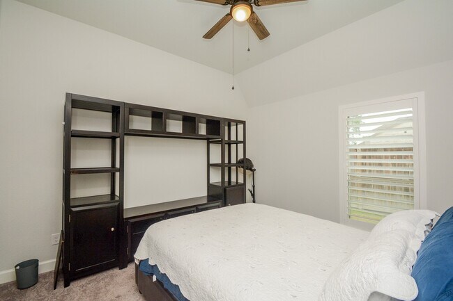 Building Photo - 11947 Gramina Way