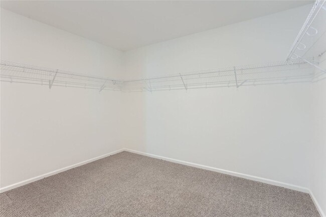Building Photo - 3-Bedroom Home with Open Floor Plan, Private Balcony & Attached Garage