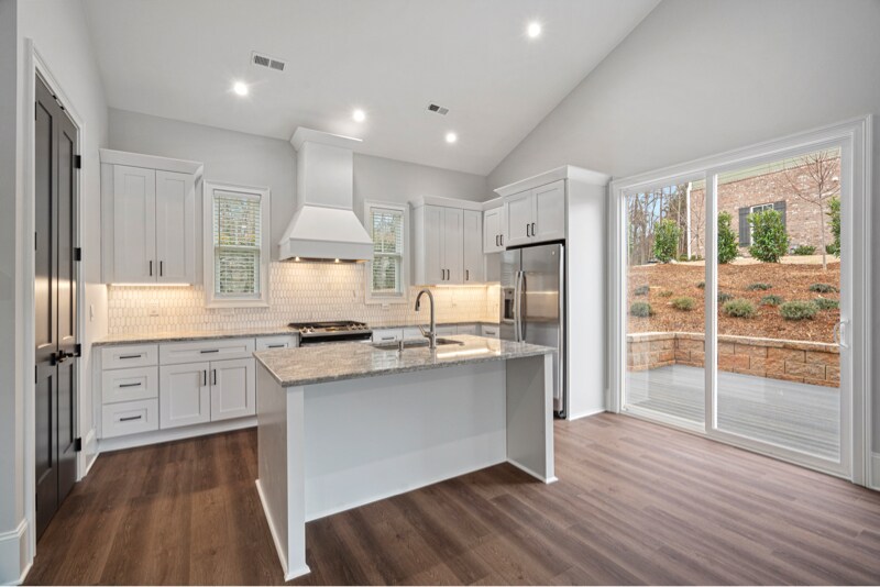 Building Photo - 805 Naples Dr