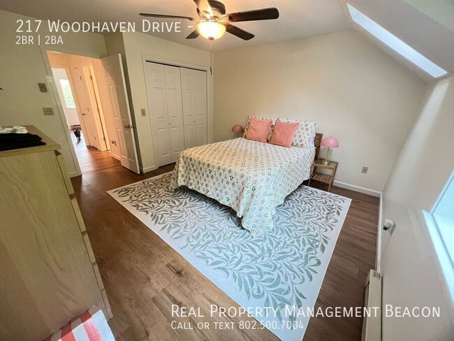 Building Photo - 217 Woodhaven Dr