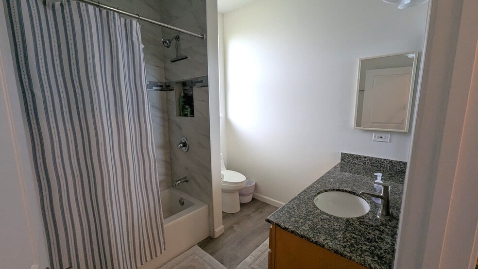 2nd Fl Guest Bath - 214 A Kuli Puu St