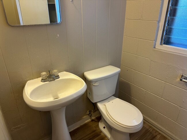 Building Photo - 15 ?Iliahi St