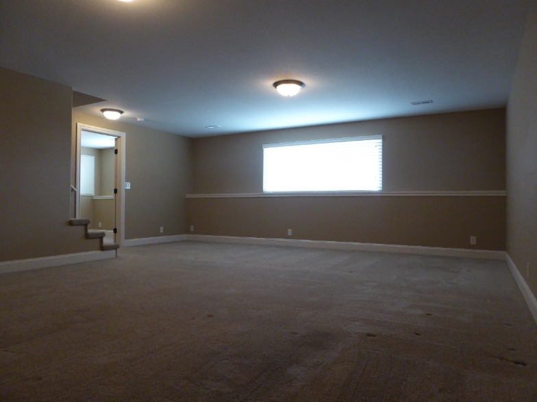 Building Photo - 5912 N Millsboro St