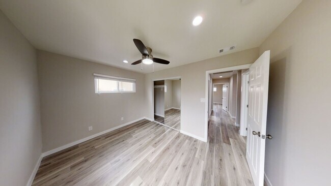 Building Photo - 4840 Curry Dr