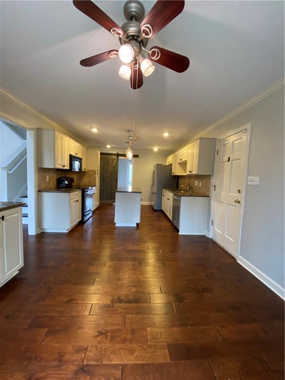 Building Photo - 3279 Robinson Oaks Way NE