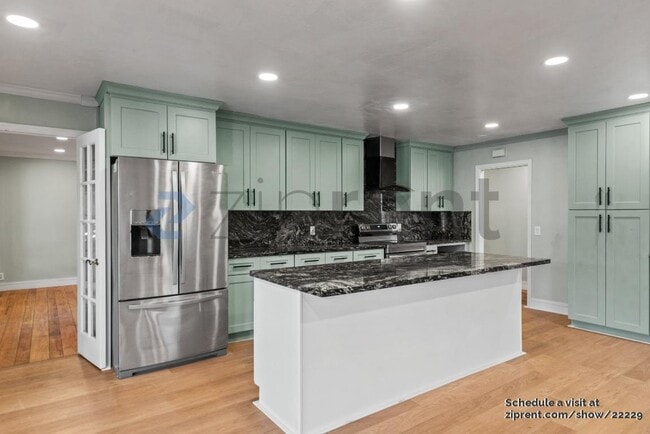 Building Photo - 1688 Merrill Dr