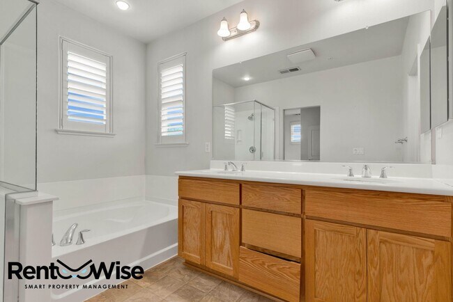 Building Photo - 25425 Huntwood Ave