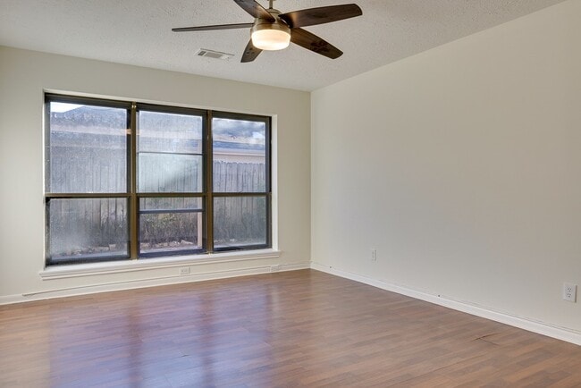 Building Photo - 14211 Sandfield Dr
